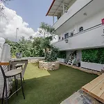 Aparthotel Irida Stoúpa