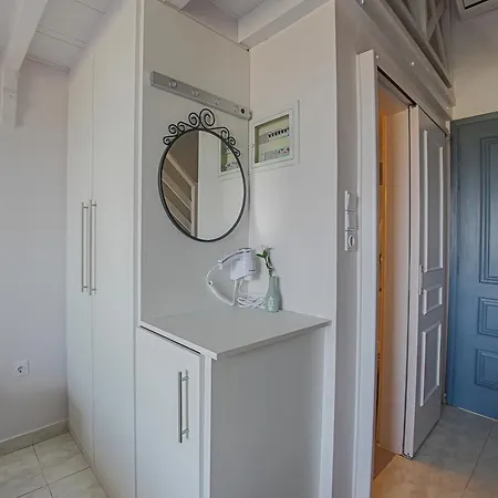 Aparthotel Irida *