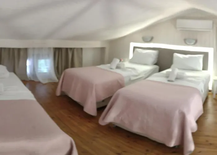 Irida Апарт-отель 4*